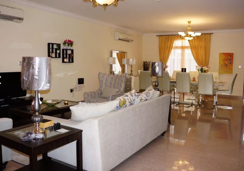 Residential Property 4+maid Bedrooms S/F Villa in Compound  for rent in Abu-Hamour , Doha-Qatar #9423 - 2  image 
